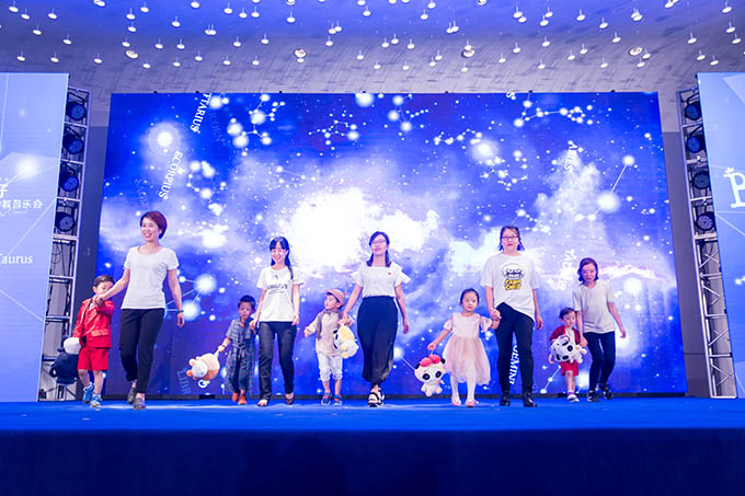 夢幻星空秀，嬰智貝佳12星寶之SHOW TIME！