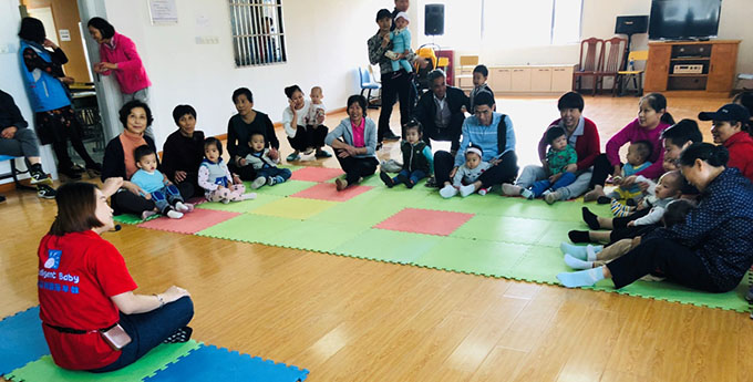 嬰智貝佳公益早教進(jìn)行時，成為江川社區(qū)公益早教合伙人。